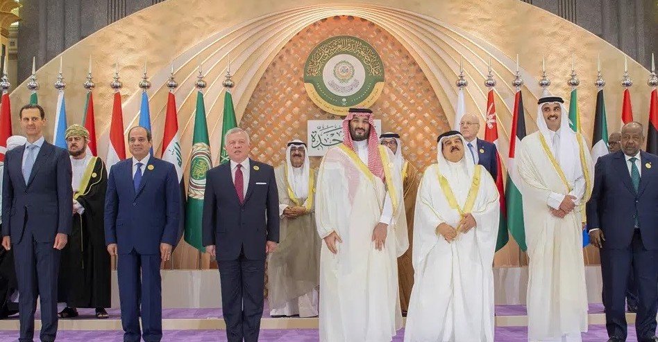القادة العرب يتحدون في الدعوة إلى إنهاء التدخل الأجنبي في العالم العربي.  – مجلة ISN